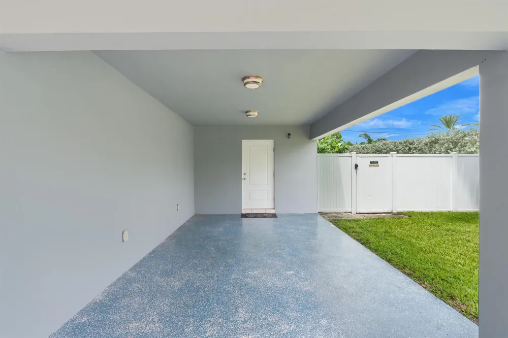 4761 NE 2ND TERRACE Oakland Park, FL 33334