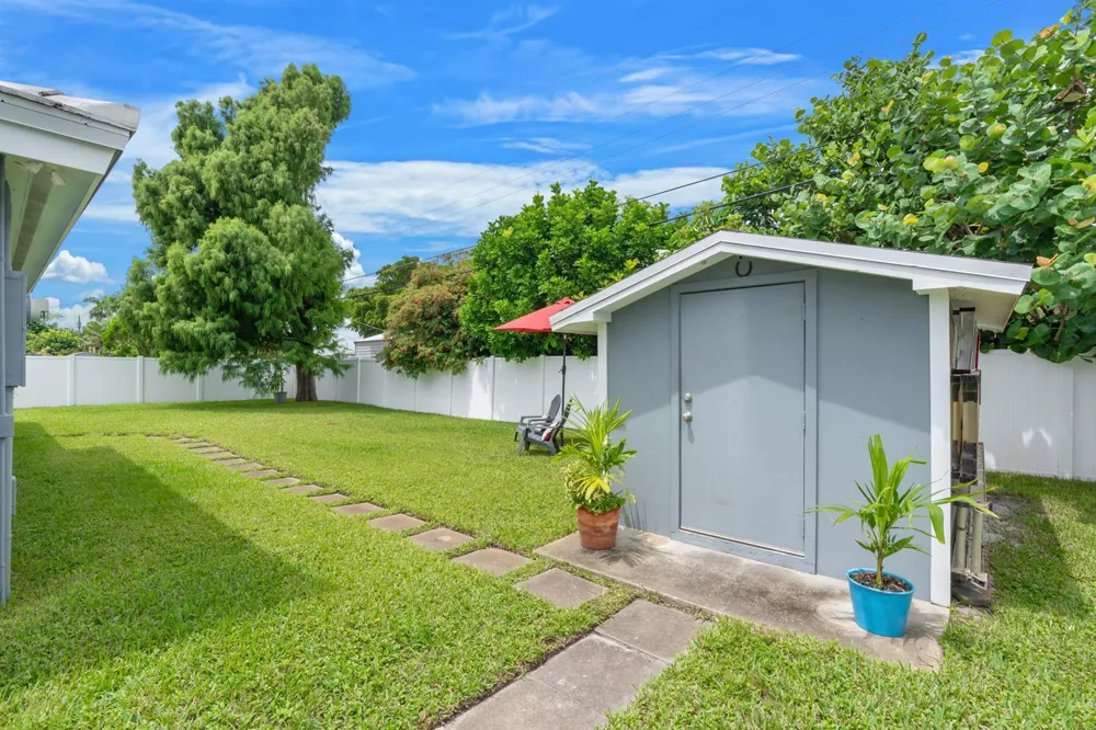 4761 NE 2ND TERRACE Oakland Park, FL 33334