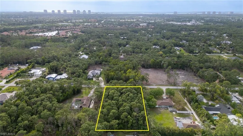 25421 LUCI DRIVE Bonita Springs, FL 34135