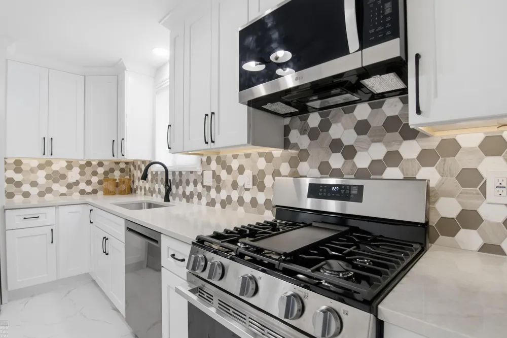 1342 Hollywood Avenue Grosse Pointe Woods City, MI 48236