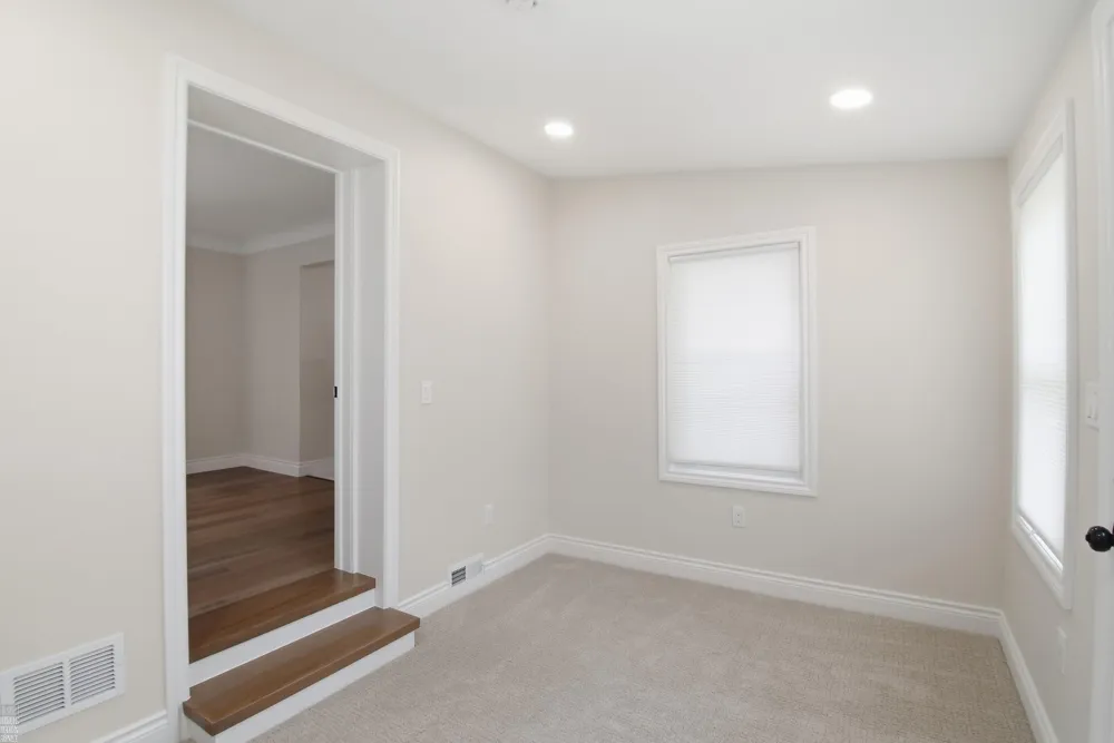 1342 Hollywood Avenue Grosse Pointe Woods City, MI 48236