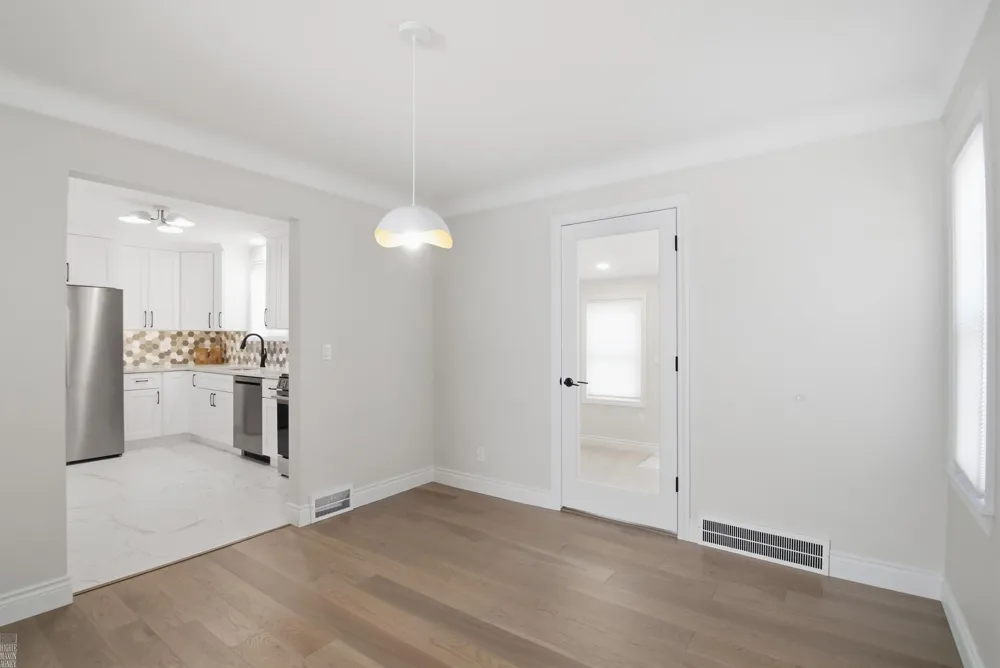 1342 Hollywood Avenue Grosse Pointe Woods City, MI 48236
