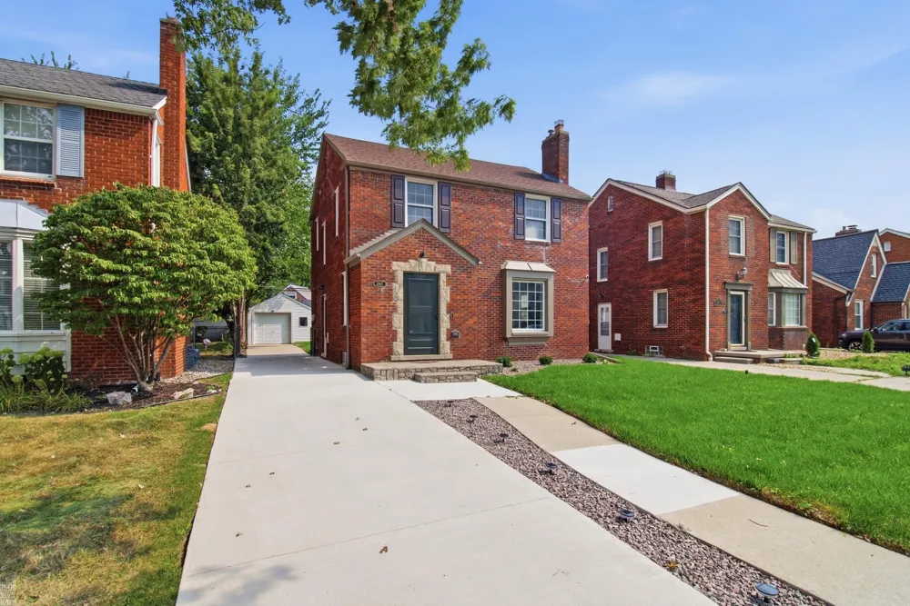 1342 Hollywood Avenue Grosse Pointe Woods City, MI 48236