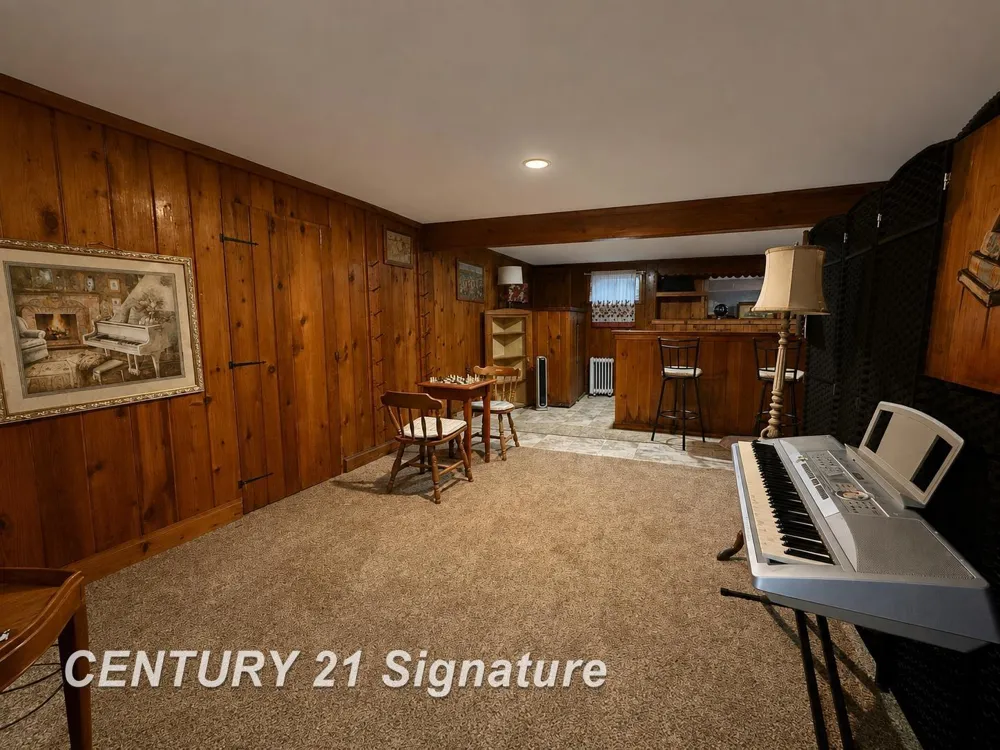2116 Barnard Street Saginaw City, MI 48602