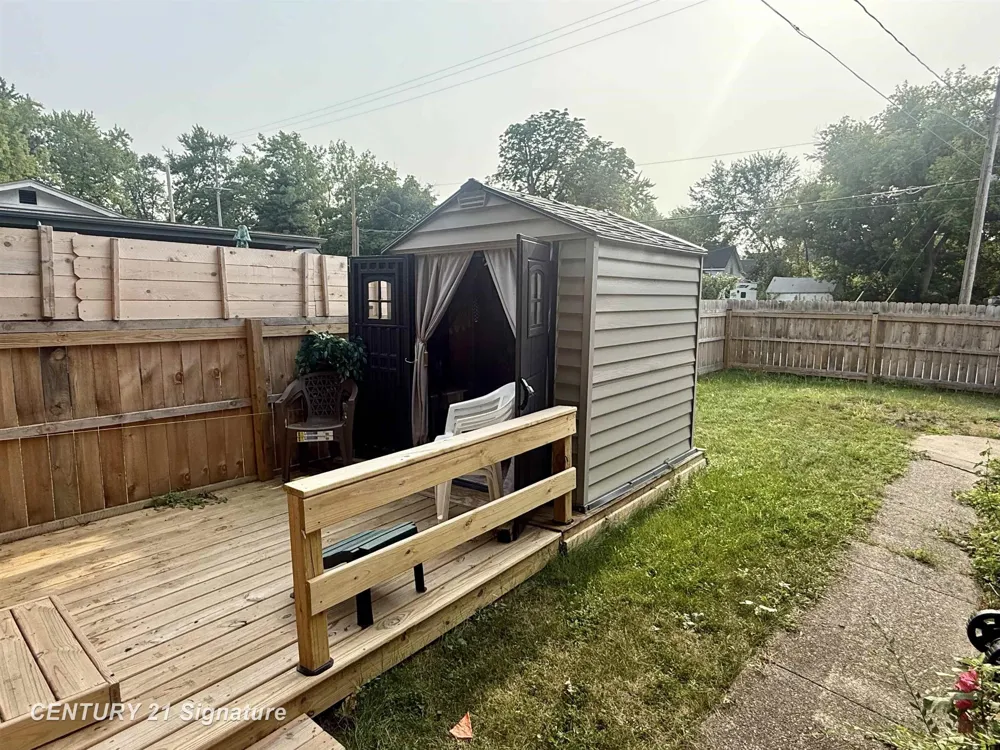 2116 Barnard Street Saginaw City, MI 48602