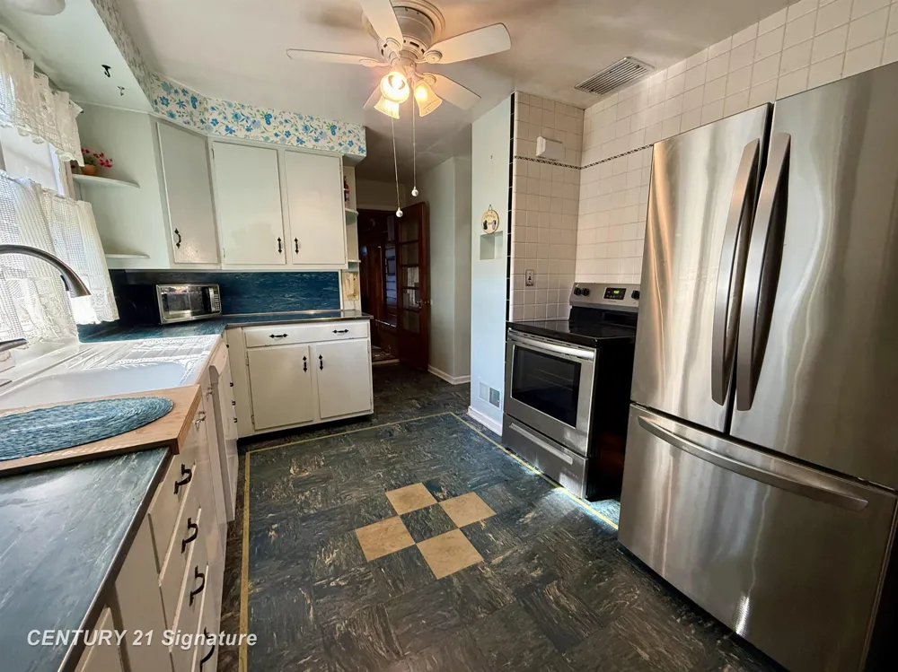 2116 Barnard Street Saginaw City, MI 48602