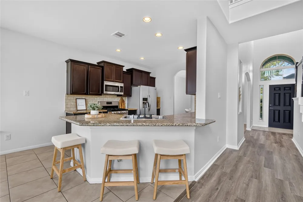 2207 Manchester Crossing Drive Fresno, TX 77545