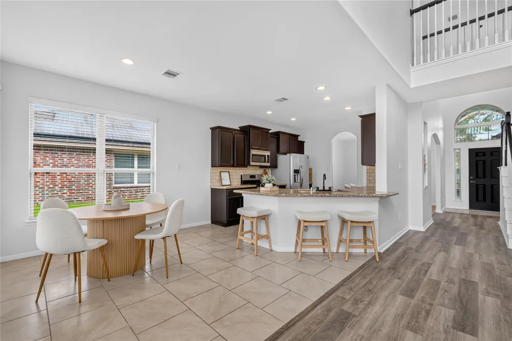 2207 Manchester Crossing Drive Fresno, TX 77545