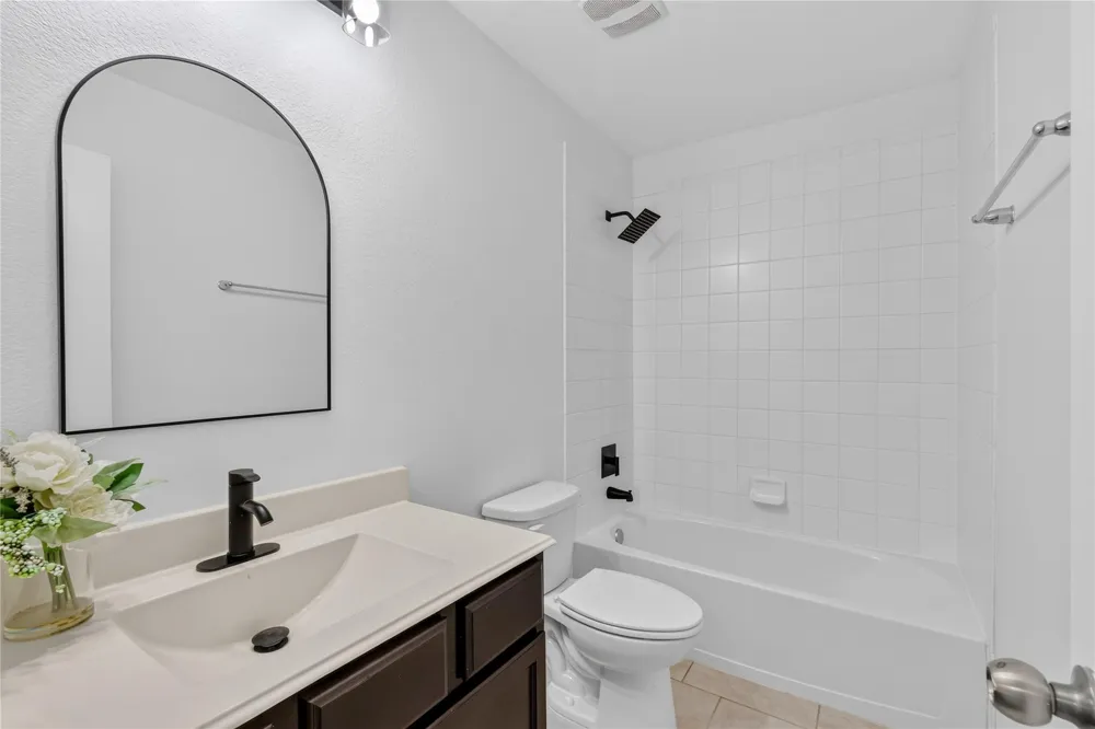 2207 Manchester Crossing Drive Fresno, TX 77545