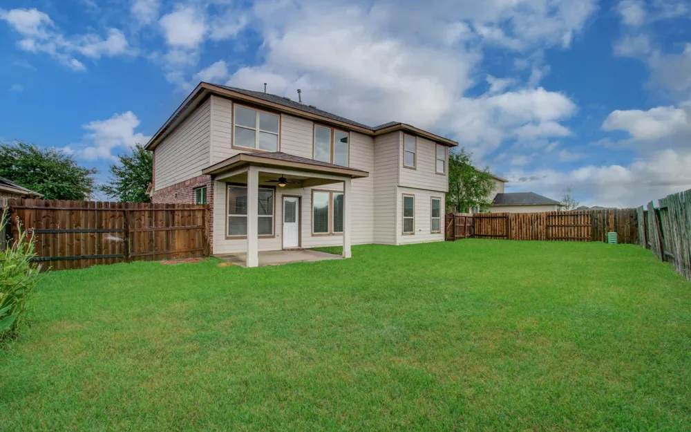 2207 Manchester Crossing Drive Fresno, TX 77545