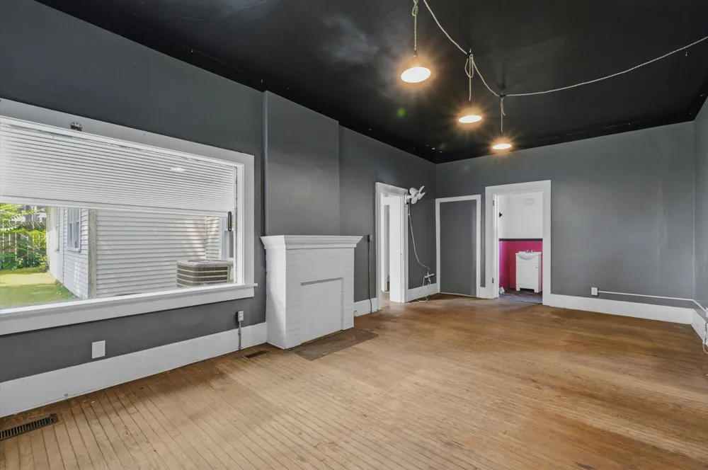202 3rd Street Jackson, MI 49201