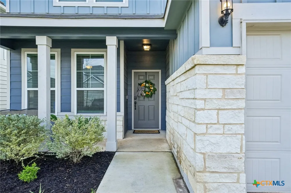 4037 Sun Meadow Lane Seguin, TX 78155