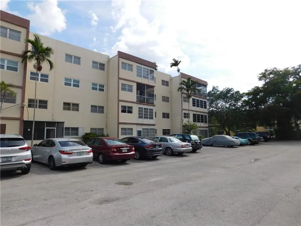 4047 NW 16TH STREET #406 Lauderhill, FL 33313