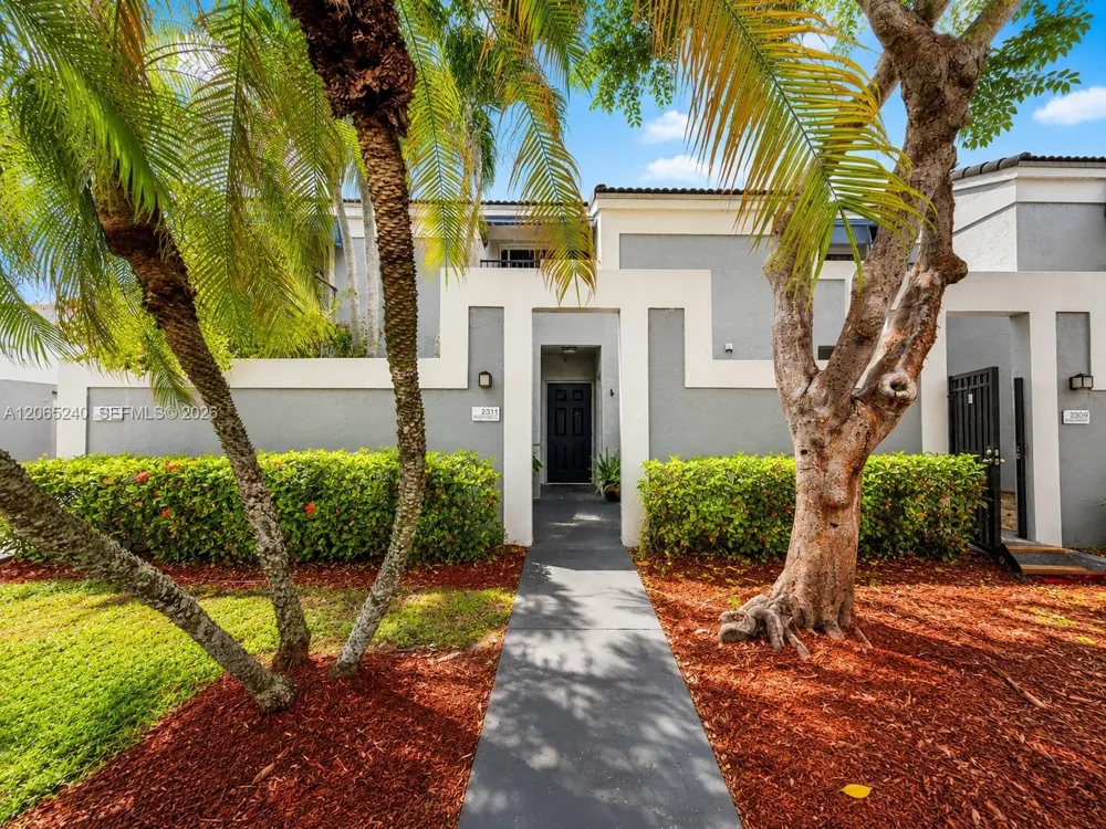 2311 SW 82nd Ter North Lauderdale, FL 33068