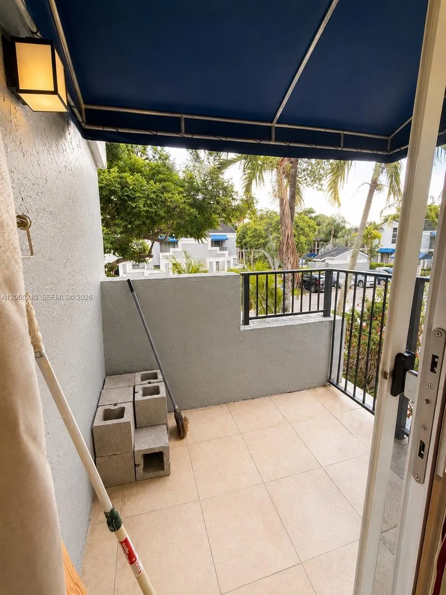 2311 SW 82nd Ter North Lauderdale, FL 33068