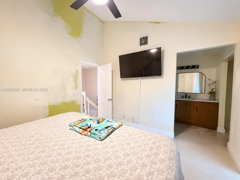2311 SW 82nd Ter North Lauderdale, FL 33068