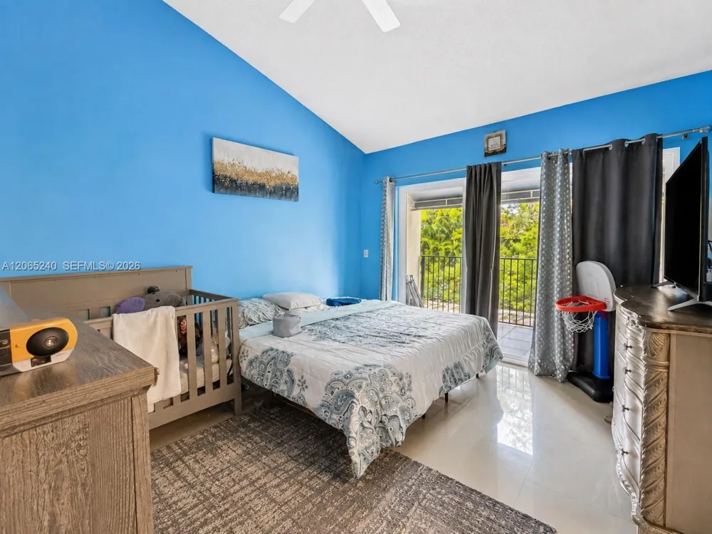2311 SW 82nd Ter North Lauderdale, FL 33068