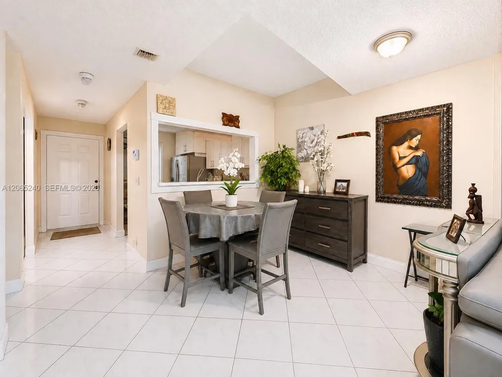 2311 SW 82nd Ter North Lauderdale, FL 33068