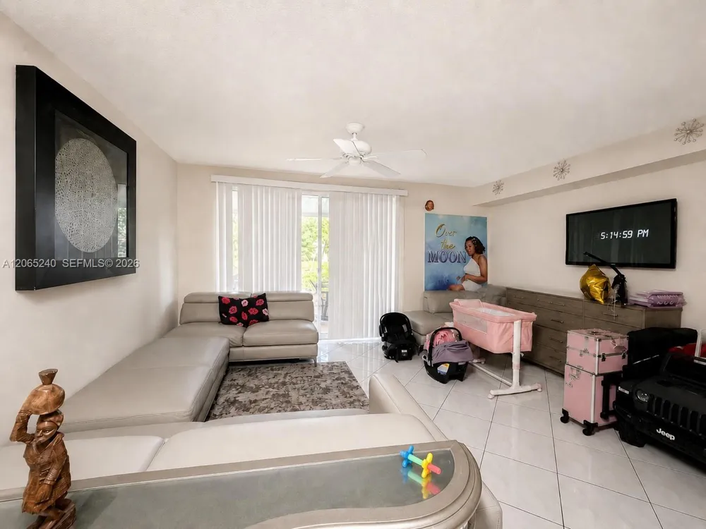 2311 SW 82nd Ter North Lauderdale, FL 33068