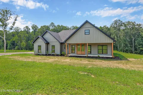 1458 Taylor Place Rd
