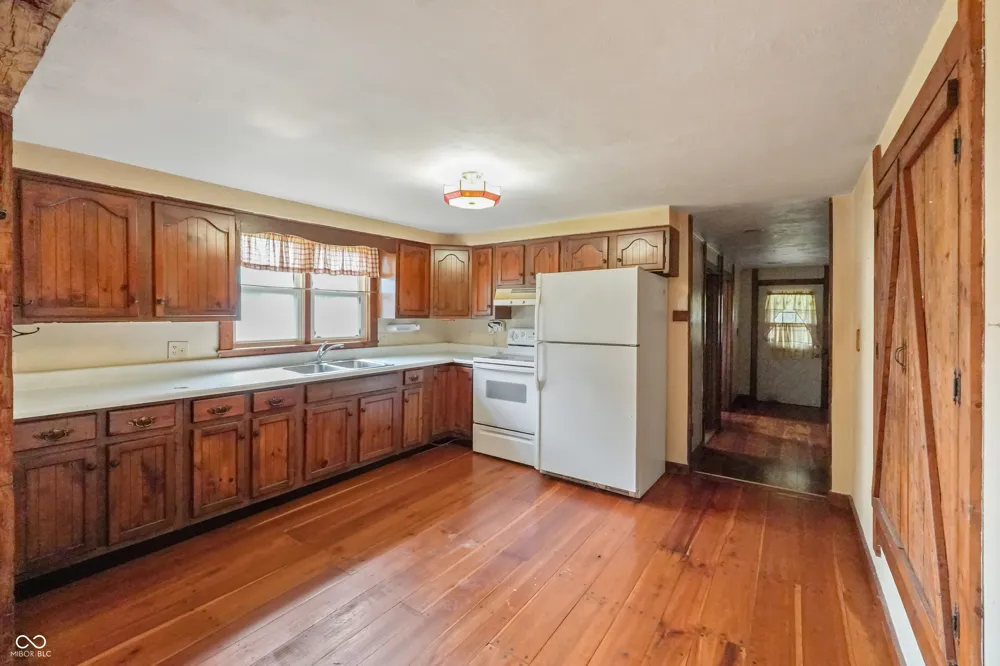 305 E Walnut Street Frankton, IN 46044