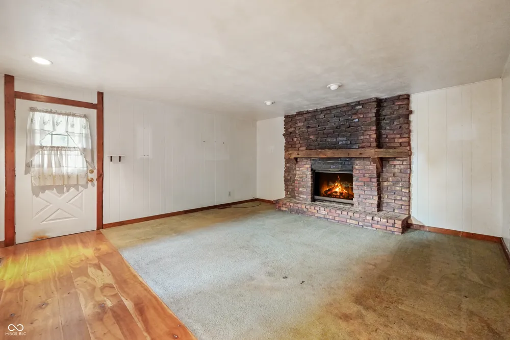 305 E Walnut Street Frankton, IN 46044