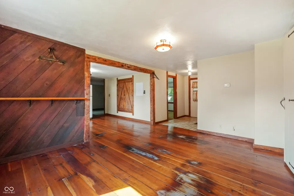 305 E Walnut Street Frankton, IN 46044