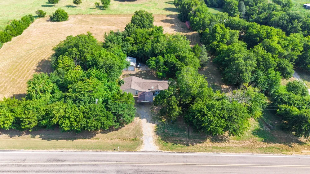 4666 Fm 1569 Farmersville, TX 75442