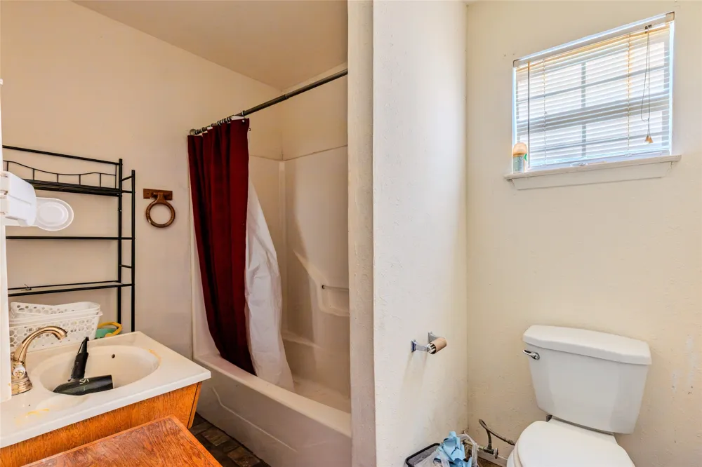 4666 Fm 1569 Farmersville, TX 75442