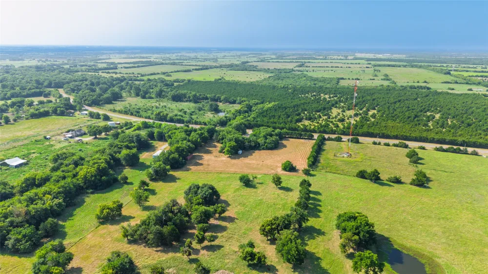 4666 Fm 1569 Farmersville, TX 75442
