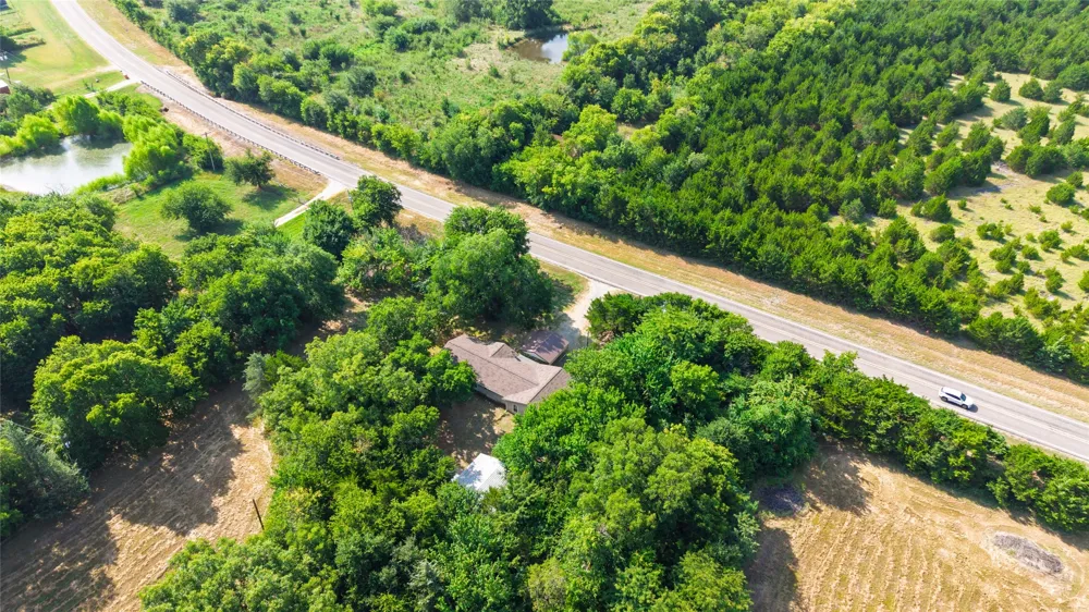 4666 Fm 1569 Farmersville, TX 75442