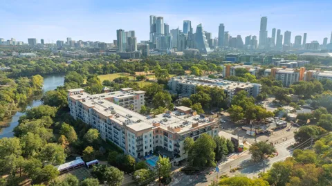 1900 Barton Springs Road #2019