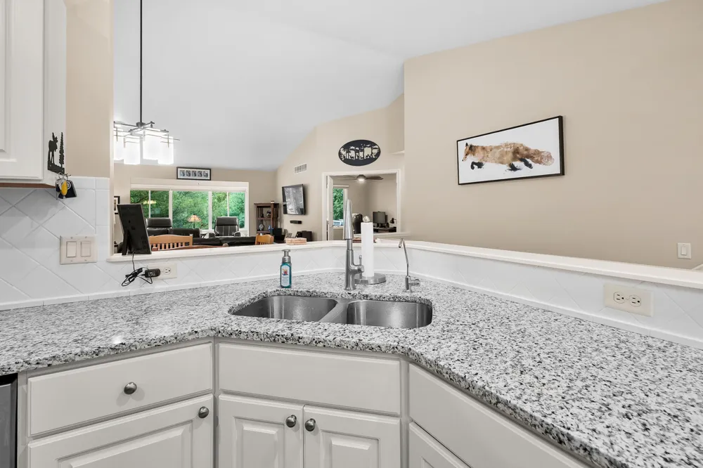 5309 Penrose Lane Kalamazoo, MI 49009