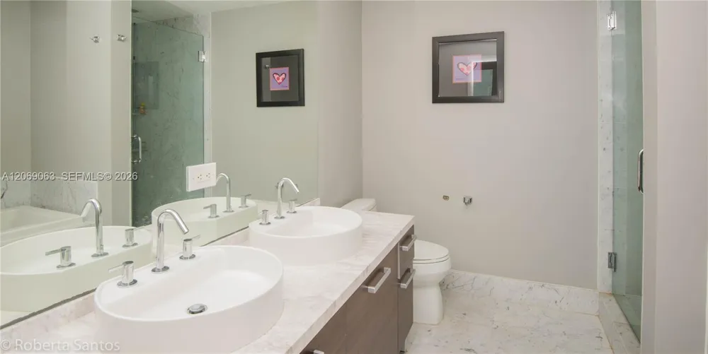 244 Biscayne Blvd #3902 Miami, FL 33132