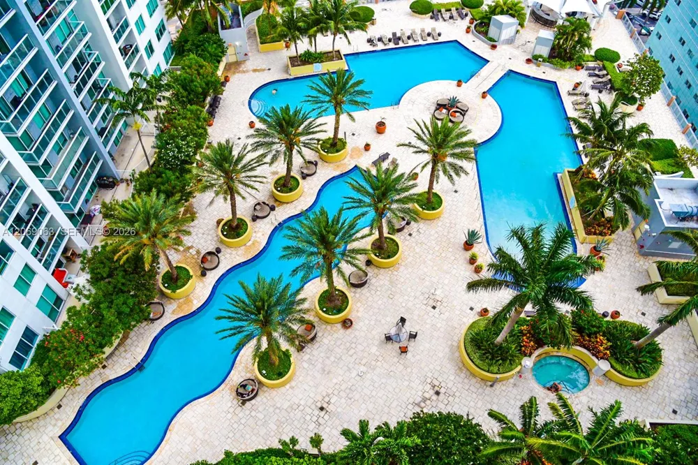 244 Biscayne Blvd #3902 Miami, FL 33132