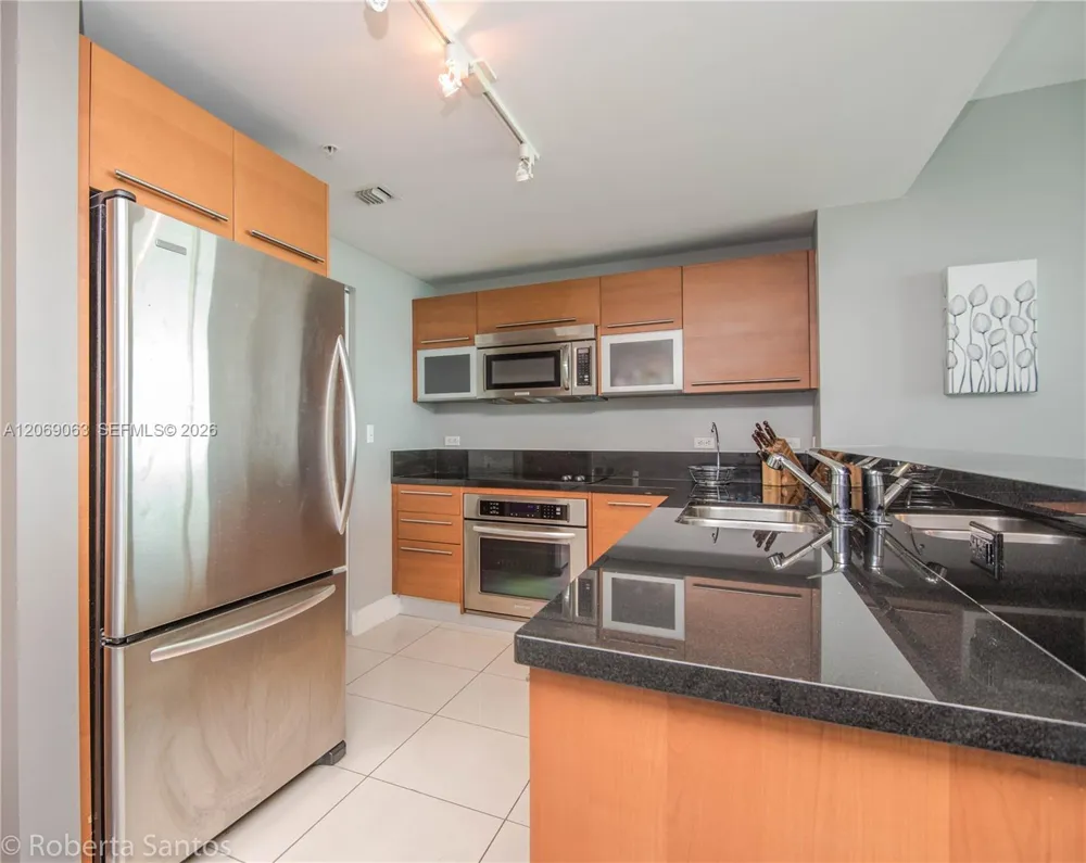 244 Biscayne Blvd #3902 Miami, FL 33132