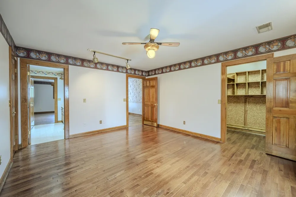 70 MARIE LN Savannah, TN 38372