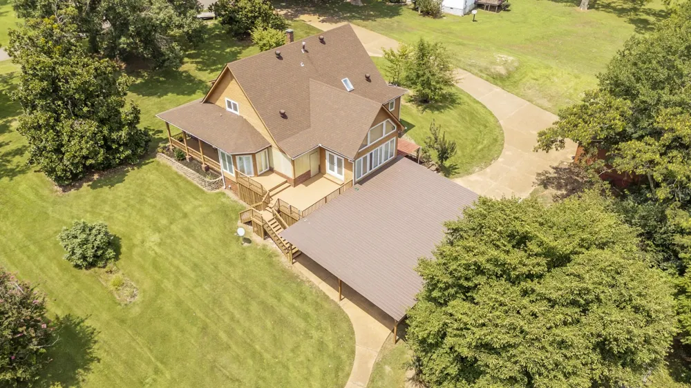 70 MARIE LN Savannah, TN 38372