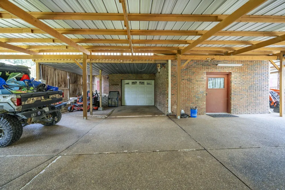 70 MARIE LN Savannah, TN 38372