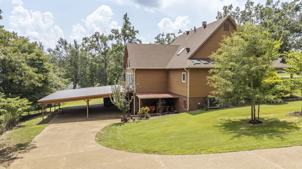 70 MARIE LN Savannah, TN 38372
