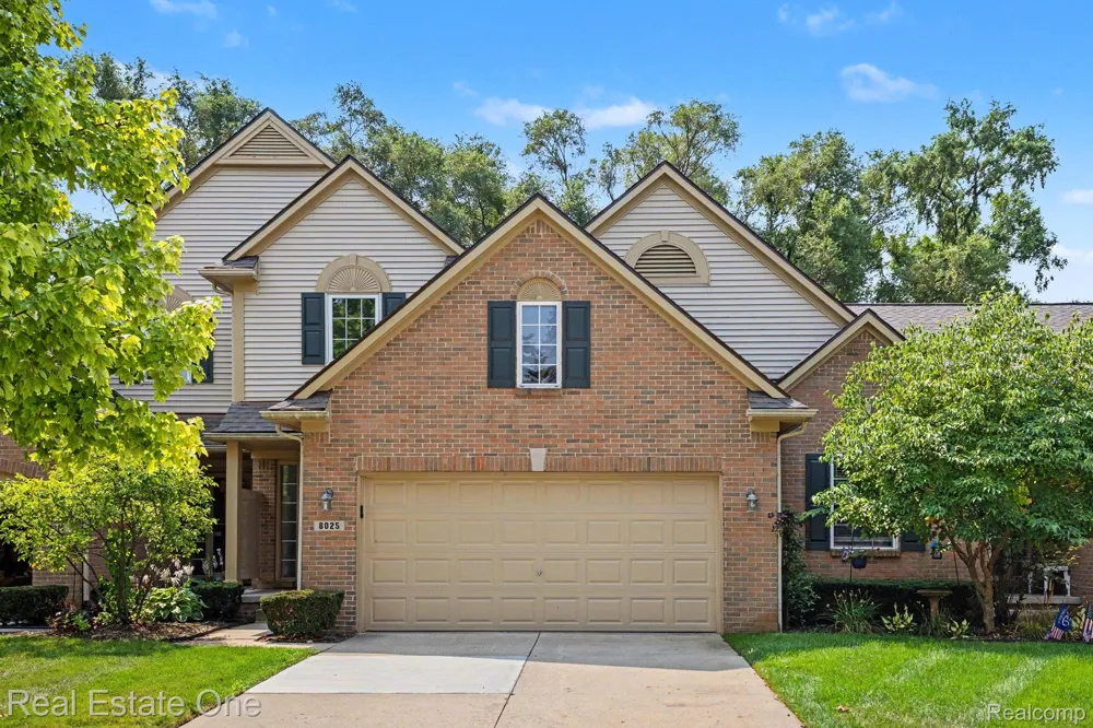 8025 Springdale Drive #48 White Lake Charter Township, MI 48386