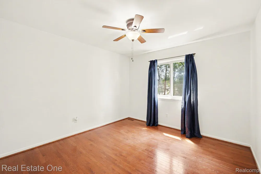 8025 Springdale Drive #48 White Lake Charter Township, MI 48386