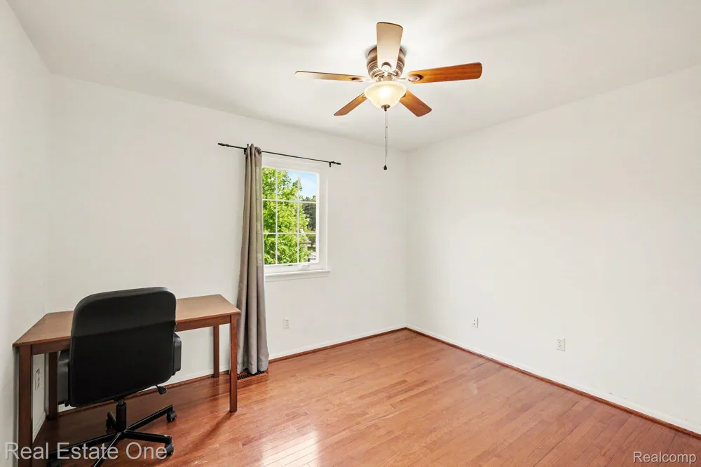 8025 Springdale Drive #48 White Lake Charter Township, MI 48386