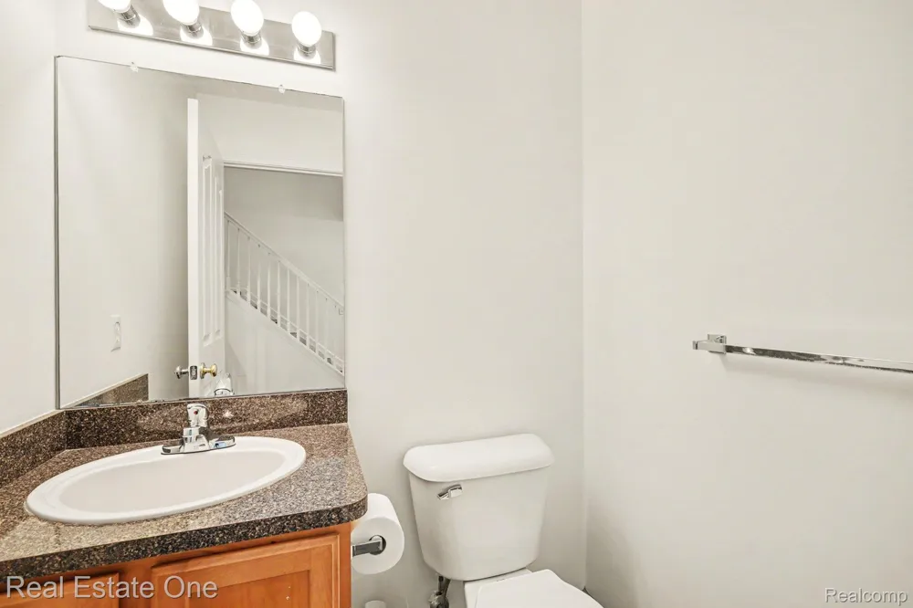 8025 Springdale Drive #48 White Lake Charter Township, MI 48386