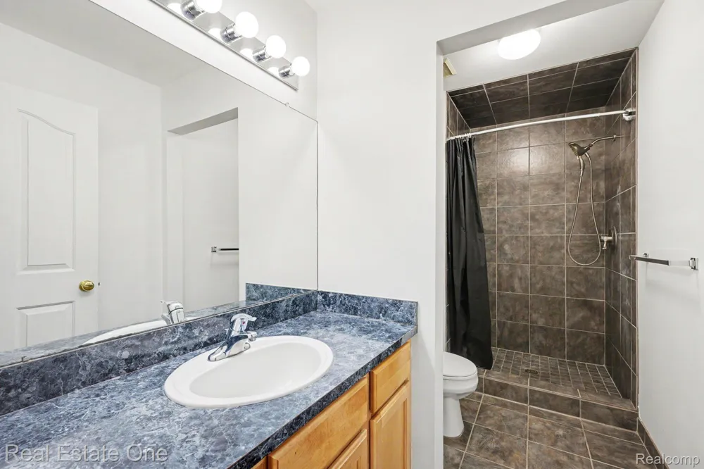 8025 Springdale Drive #48 White Lake Charter Township, MI 48386