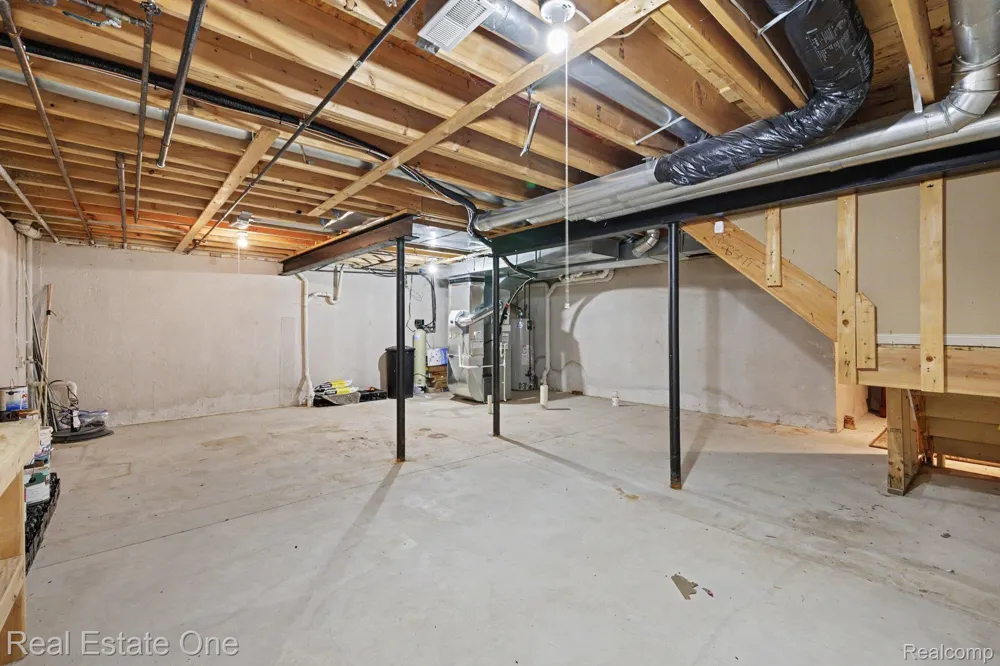 8025 Springdale Drive #48 White Lake Charter Township, MI 48386