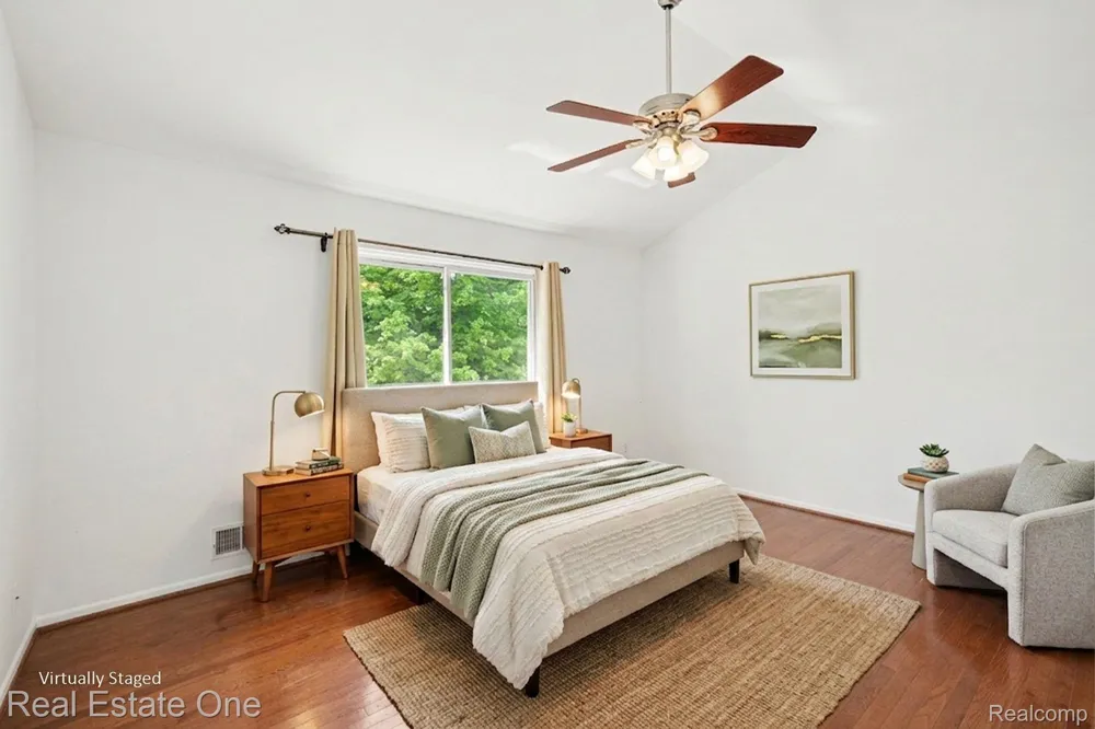 8025 Springdale Drive #48 White Lake Charter Township, MI 48386