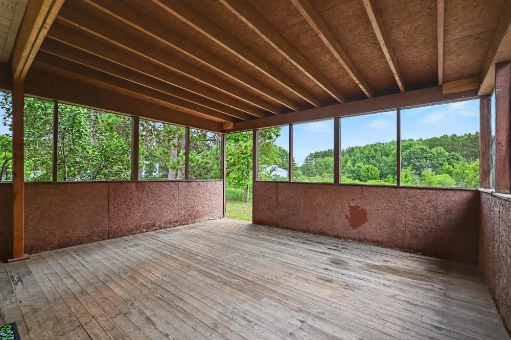 3480 E Long Lake Road Long Lake Township, MI 49685