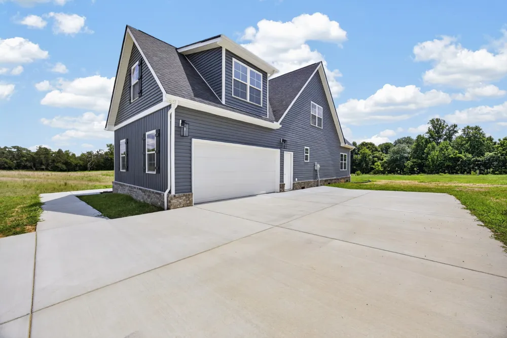 668 Jefferson Road Smithville, TN 37166