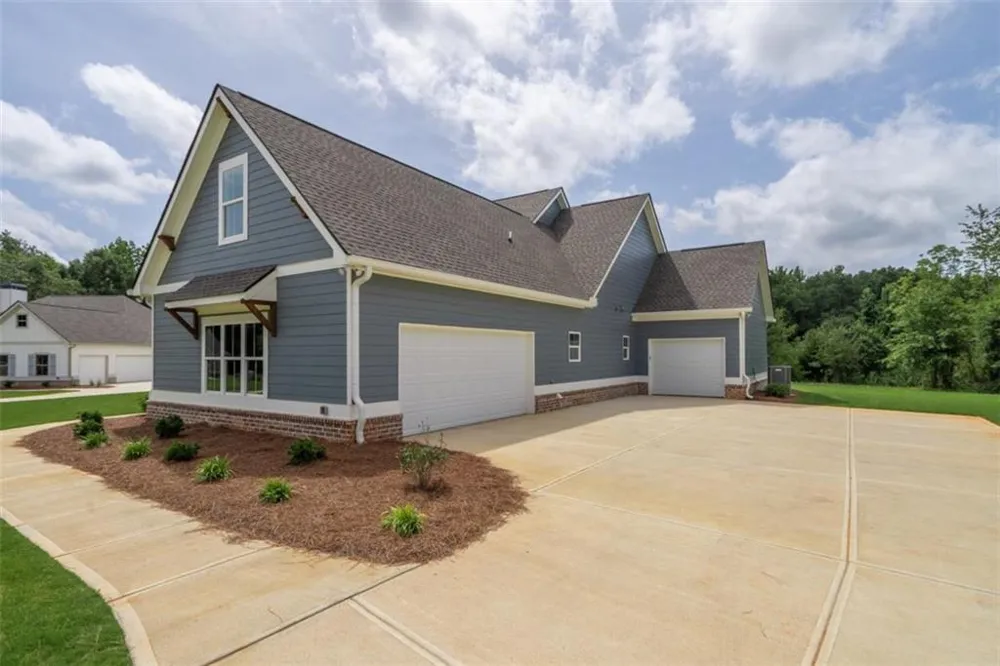 345 Woodfin Way Social Circle, GA 30025